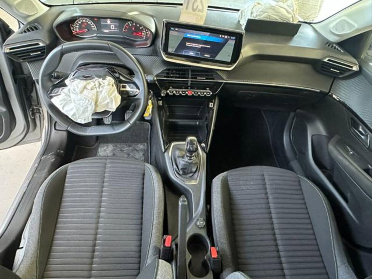 Peugeot 208 1.2 puretech Active s&s 100cv (16)