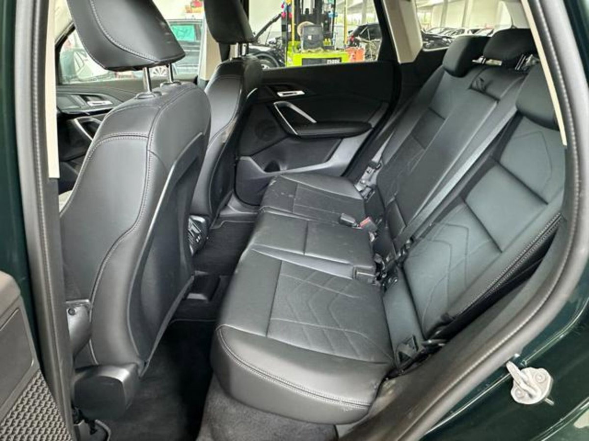 BMW iX1 edrive 20 Special Edition (12)