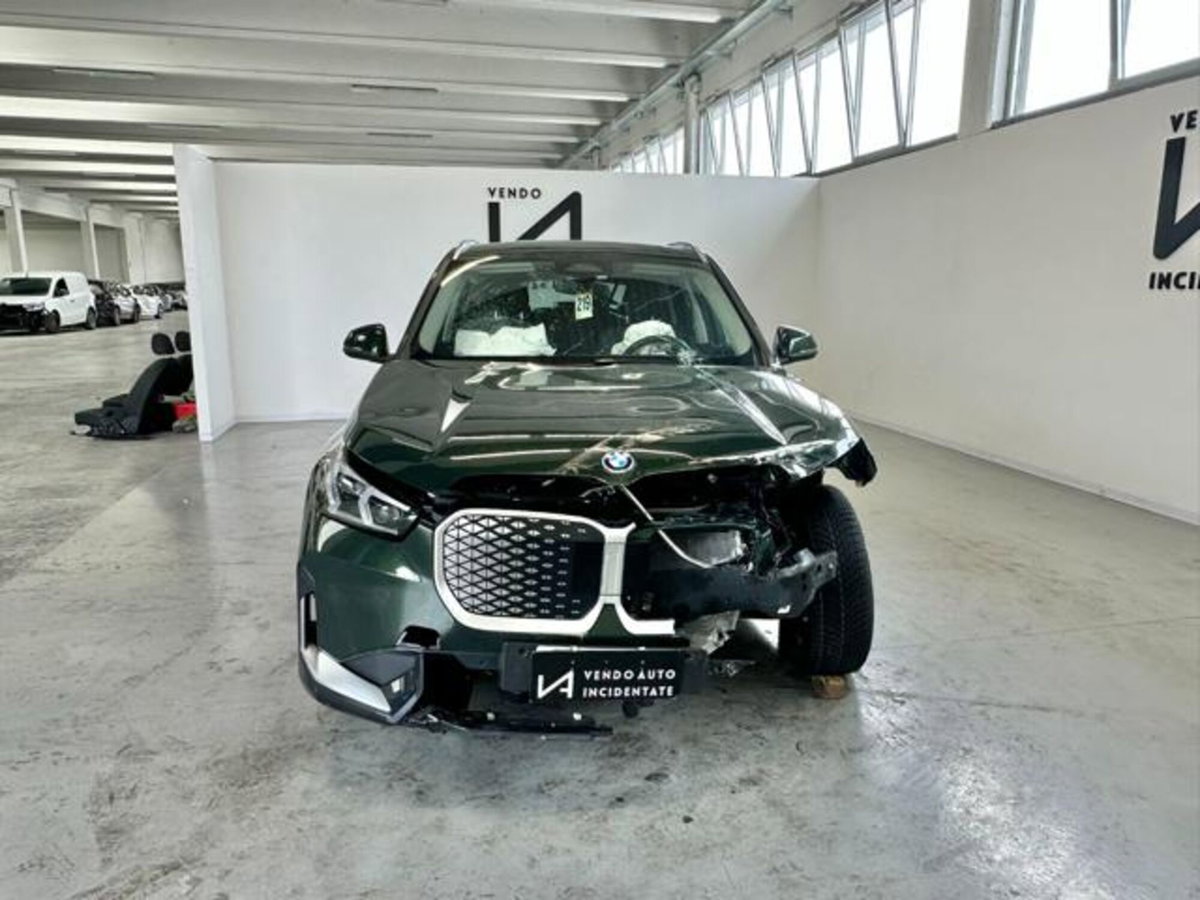 BMW iX1 edrive 20 Special Edition (2)