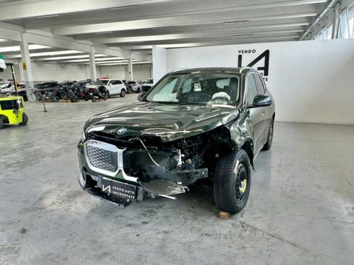 BMW iX1 edrive 20 Special Edition (3)
