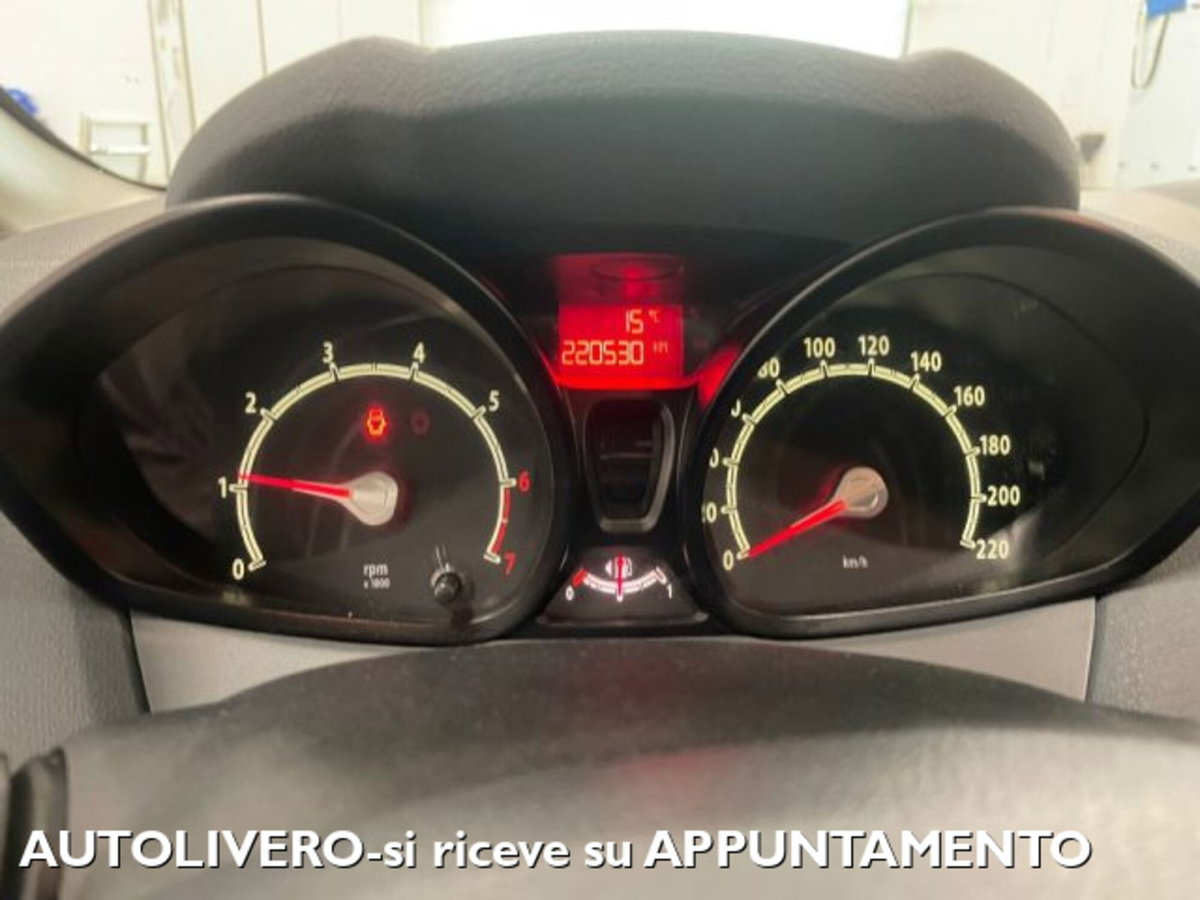 Ford Fiesta 1.2 60CV 3 porte (17)