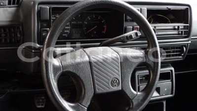 Volkswagen Golf 1800 16V 3 porte GTI Special (13)