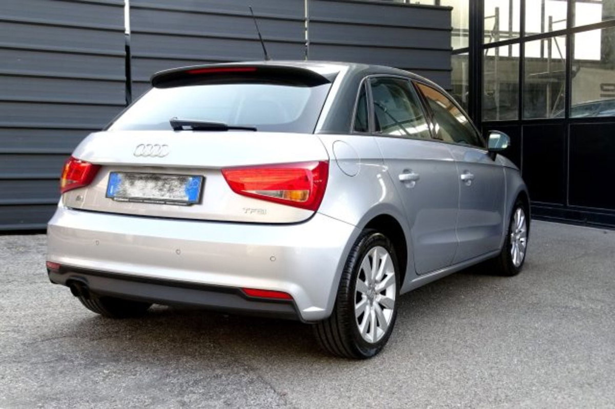 Audi A1 Sportback 1.4 TFSI 125 CV Admired (5)