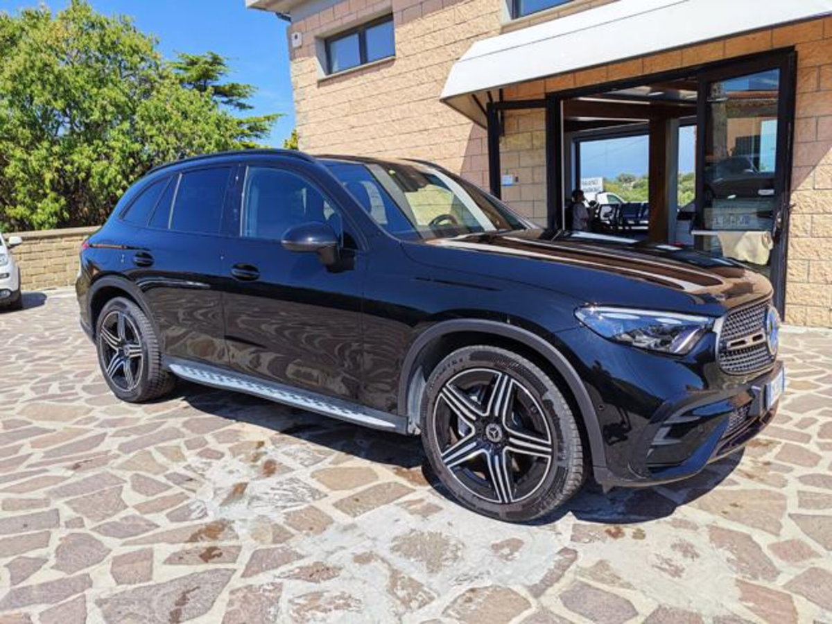 Mercedes-Benz GLC 220 d 4Matic Mild Hybrid AMG Premium Plus (3)