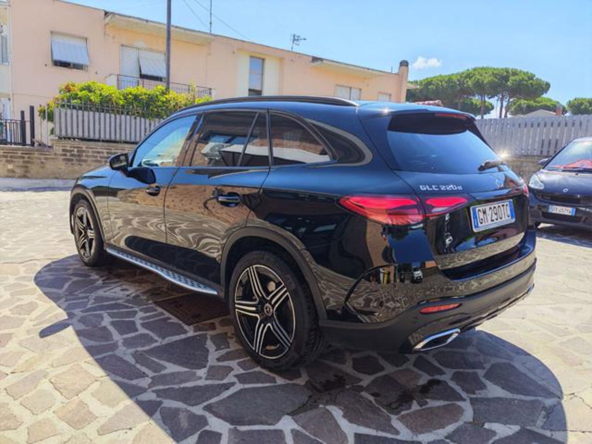 Mercedes-Benz GLC 220 d 4Matic Mild Hybrid AMG Premium Plus (7)