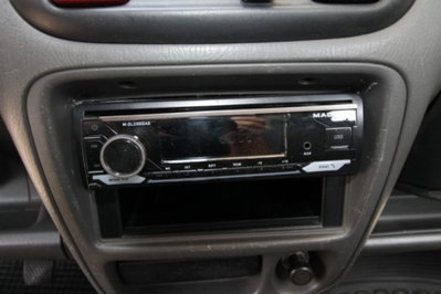 Suzuki Ignis 1.3i 16V cat 4WD GL (12)