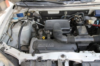 Suzuki Ignis 1.3i 16V cat 4WD GL (15)