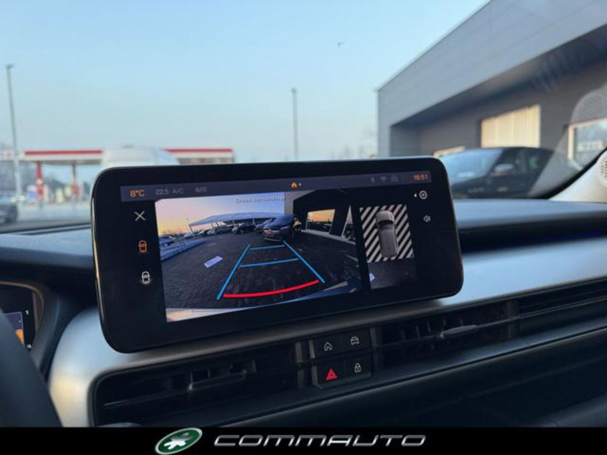 Jeep Avenger 1.2 turbo e-hybrid mhev Summit fwd 110cv edct6 (17)