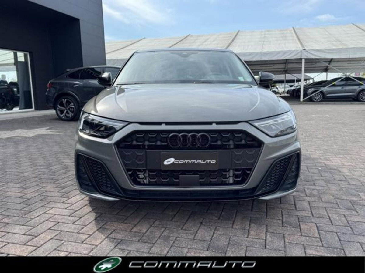 Audi A1 Sportback 30 TFSI S tronic Identity Black (2)