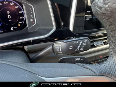 Volkswagen T-Roc 1.5 tsi R-Line dsg (16)