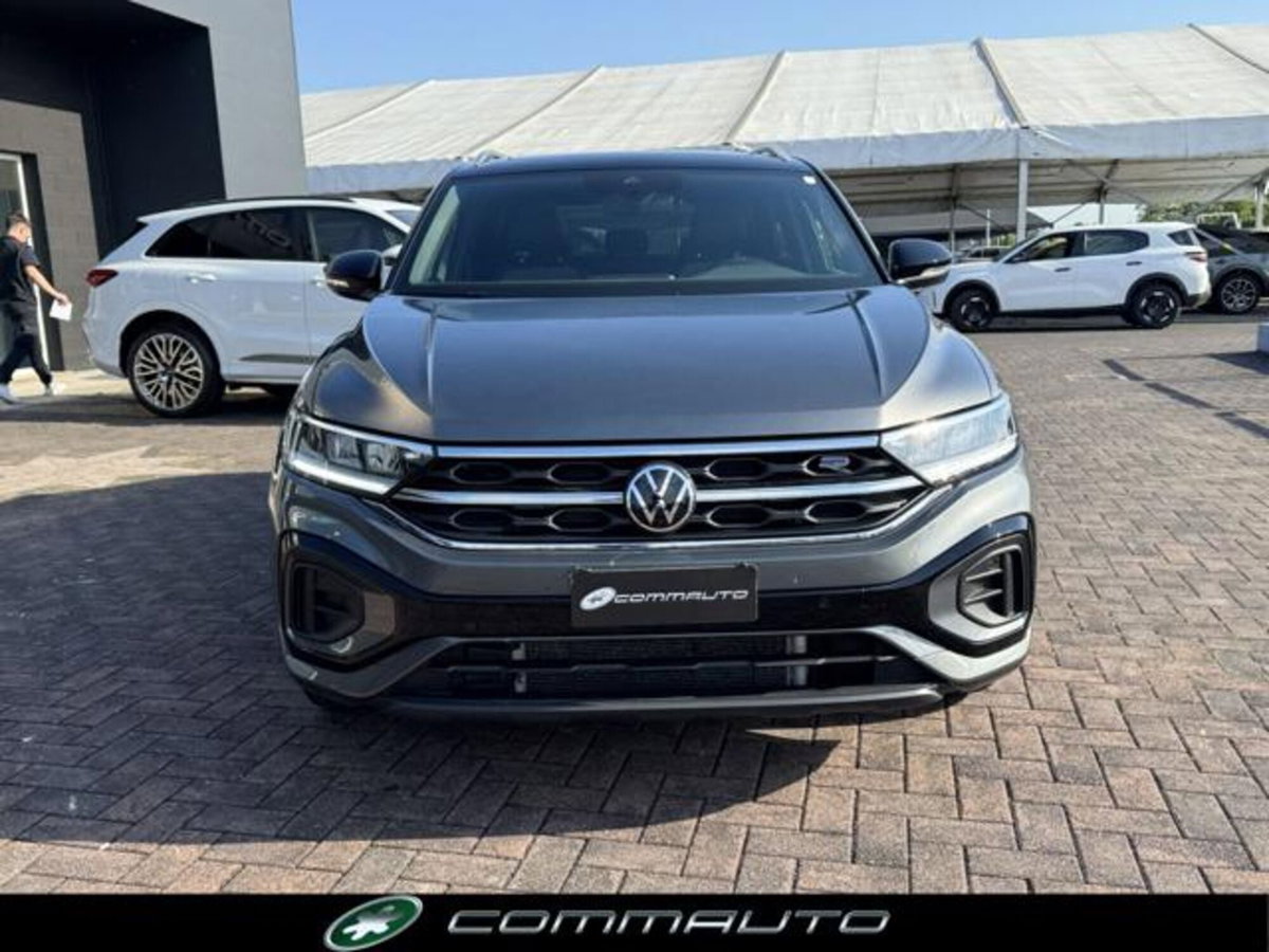 Volkswagen T-Roc 1.5 tsi R-Line dsg (2)