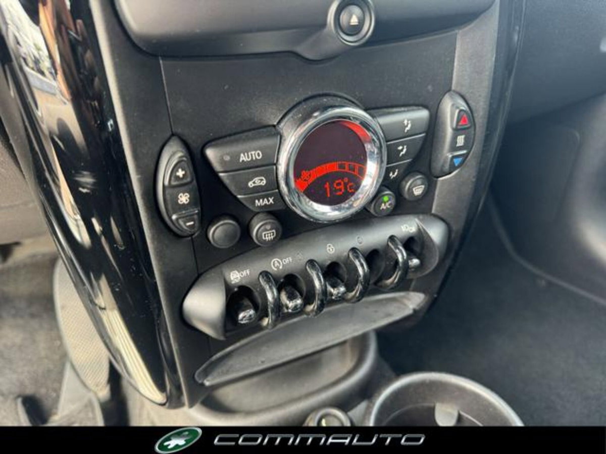 MINI Mini Countryman 1.6 Cooper D Countryman (18)