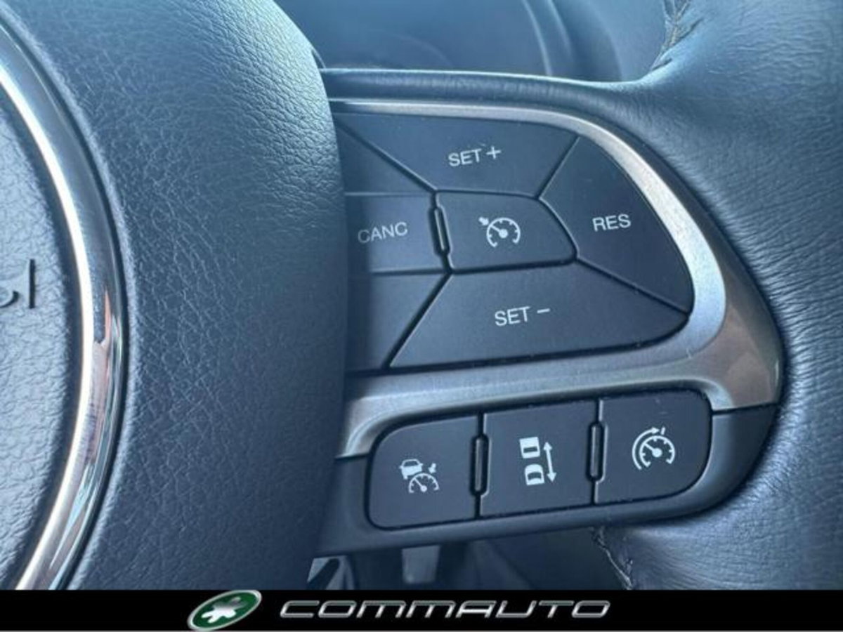 Jeep Renegade 1.6 Mjt 120 CV Limited (19)