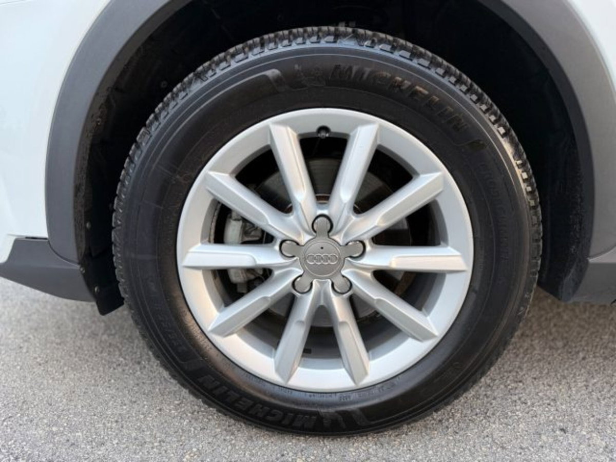Audi Q3 2.0 TDI 150 CV Business (13)