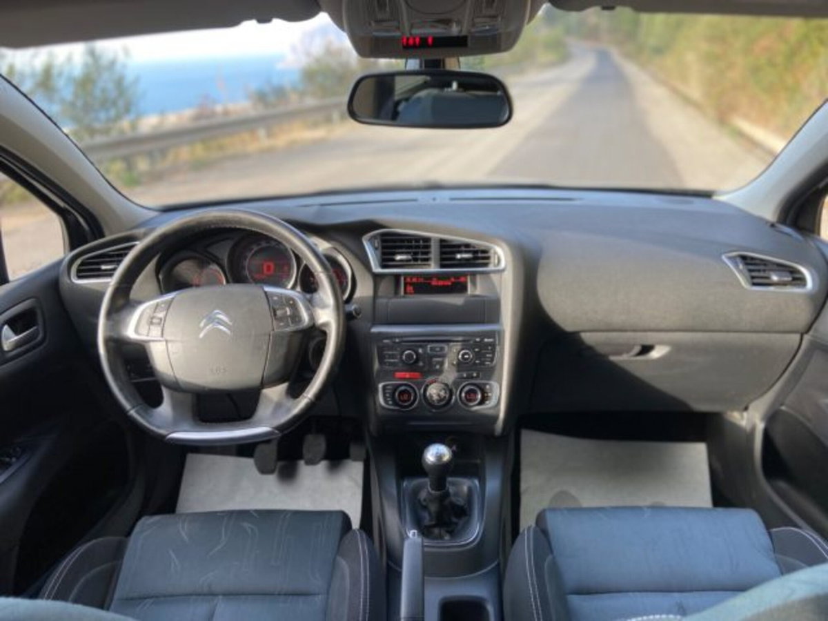Citroen C4 1.6 HDi 90 Attraction (13)