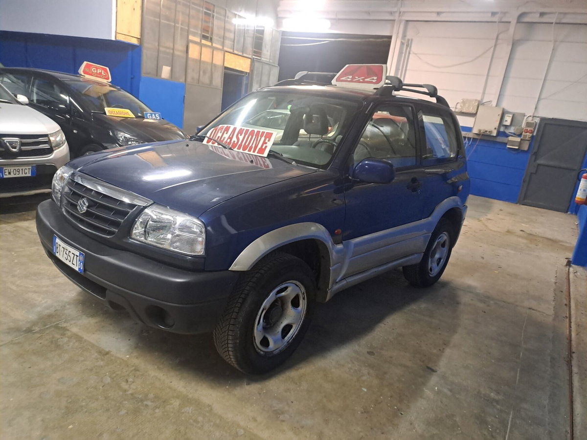 Suzuki Grand Vitara 16V cat 3 porte Autocarro (4)