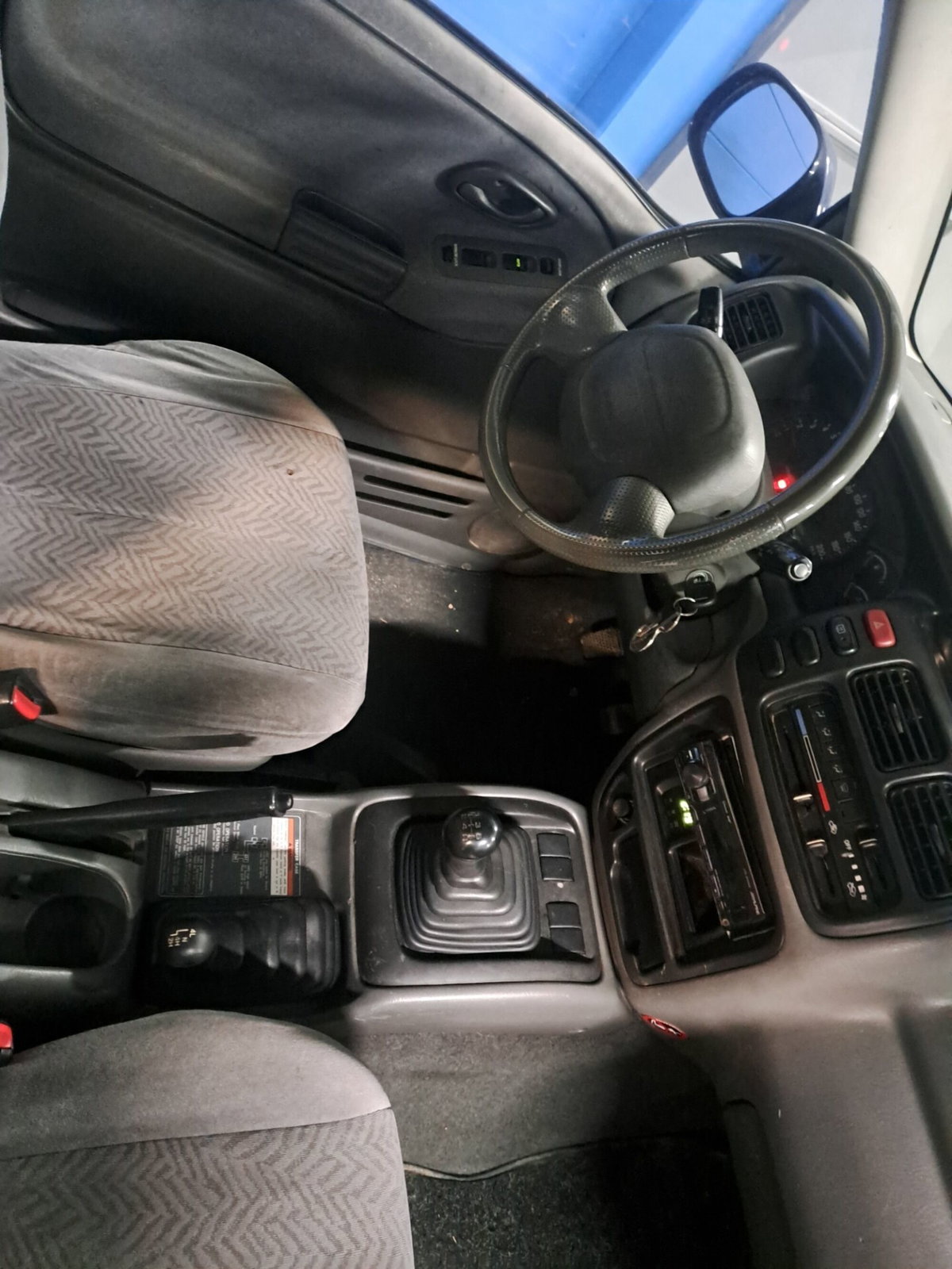 Suzuki Grand Vitara 16V cat 3 porte Autocarro (8)
