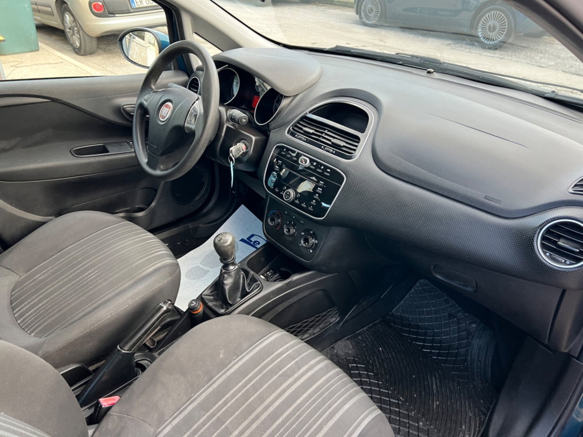 Fiat Punto Evo 1.4 3 porte Active Natural Power (12)