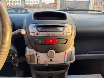 Citroen C1 1.0 5 porte airdream CMP-5 AMIC1 (14)