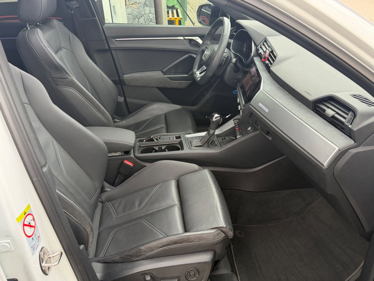 Audi Q3 Sportback 35 TDI quattro S tronic S line edition (6)