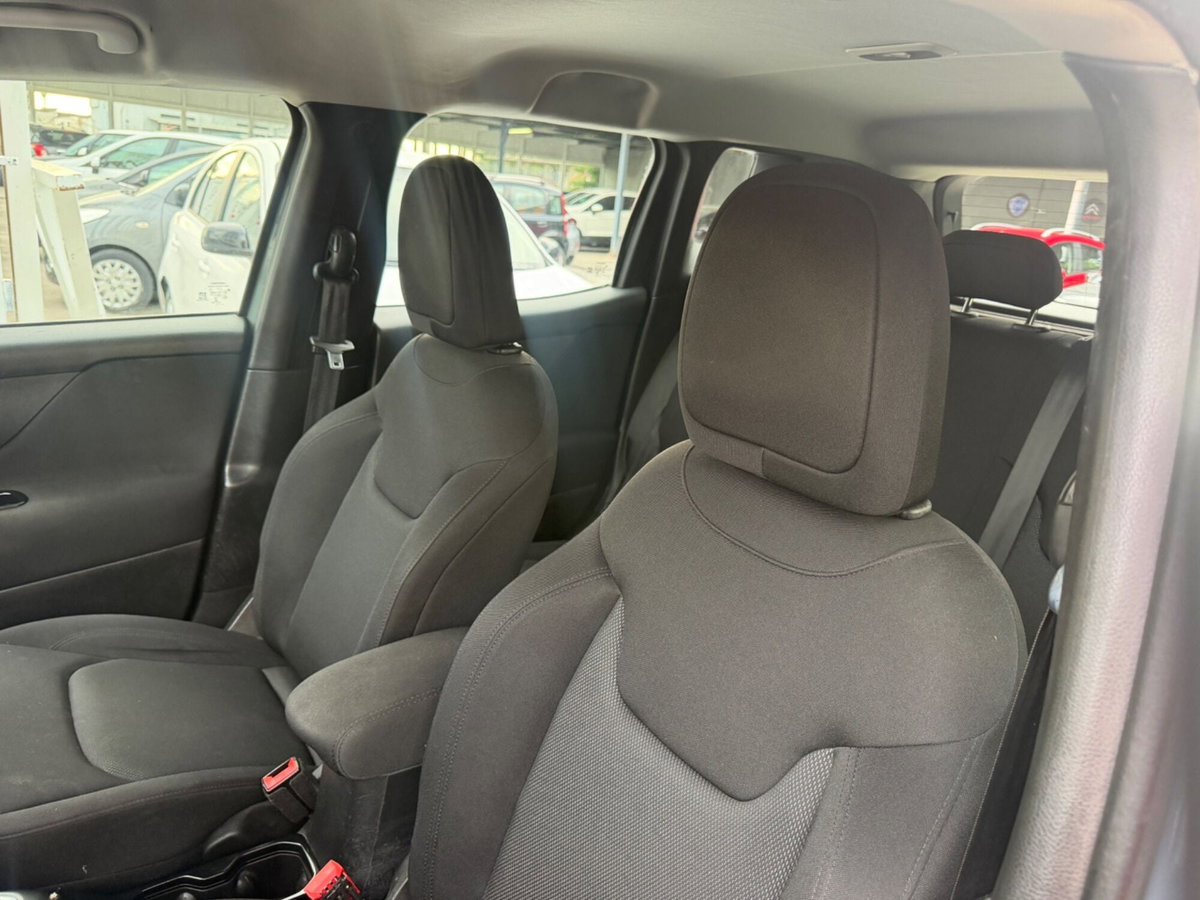 Jeep Renegade 2.0 Mjt 140CV 4WD Active Drive Longitude (12)