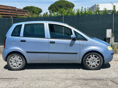 Fiat Idea 1.4 16V Dynamic (3)