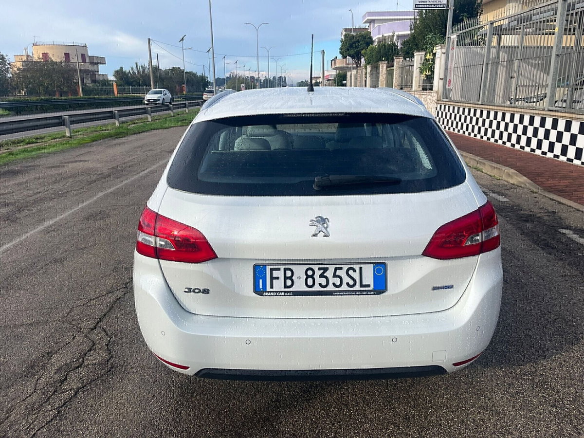 Peugeot 308 SW BlueHDi 120 S&S Allure (6)