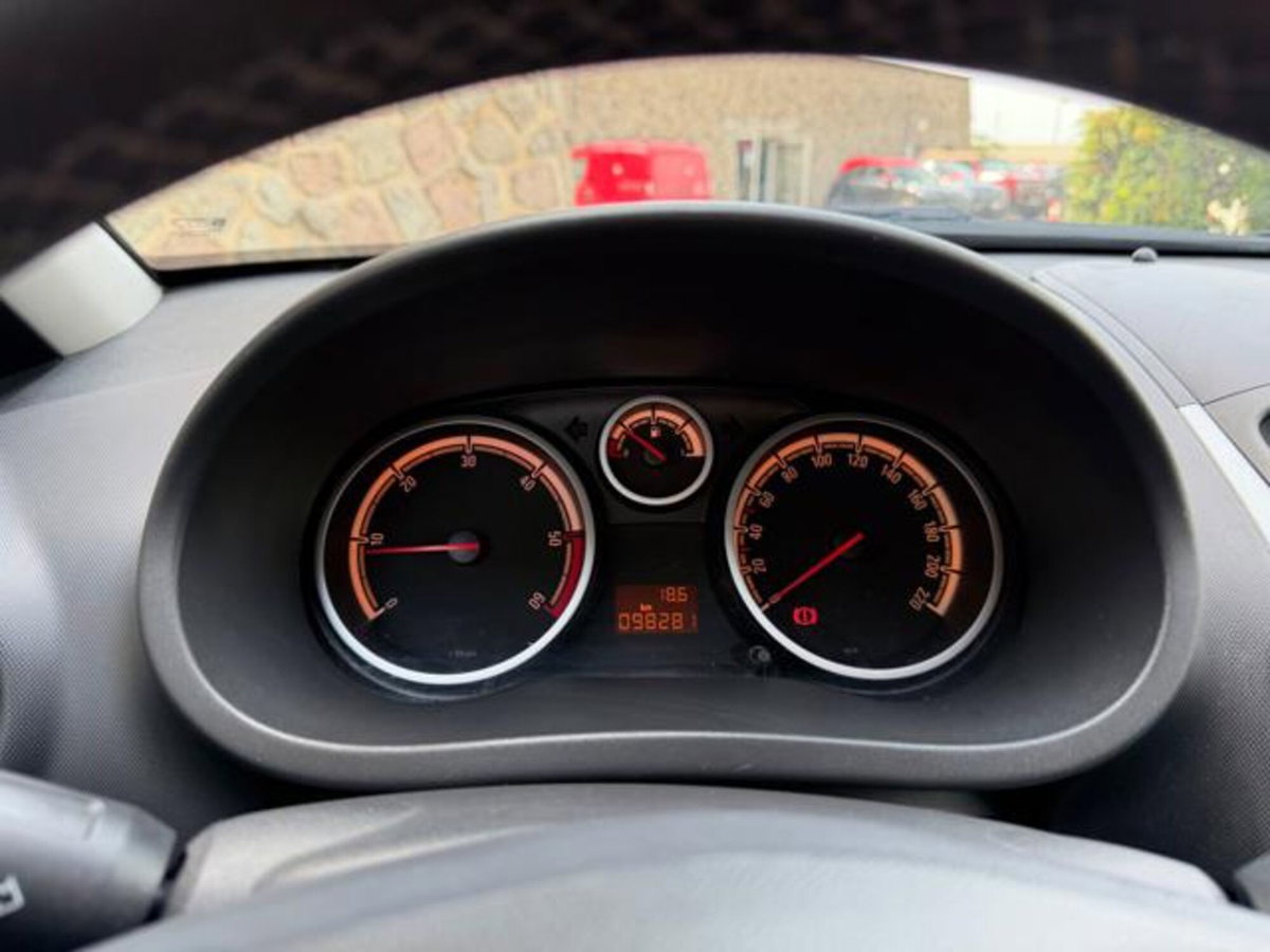 Opel Corsa 1.3 CDTI 95CV F.AP. 5 porte Cosmo (15)