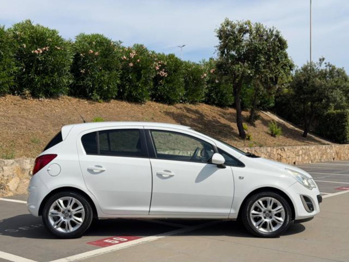 Opel Corsa 1.3 CDTI 95CV F.AP. 5 porte Cosmo (5)