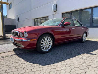Jaguar XJ 4.2 V8 cat Executive usata