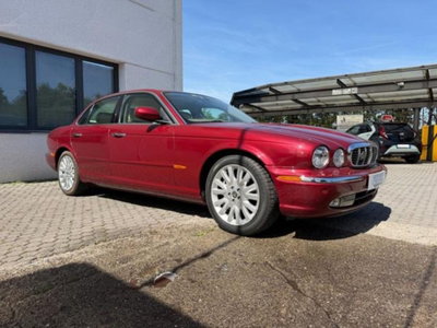 Jaguar XJ 4.2 V8 cat Executive (3)