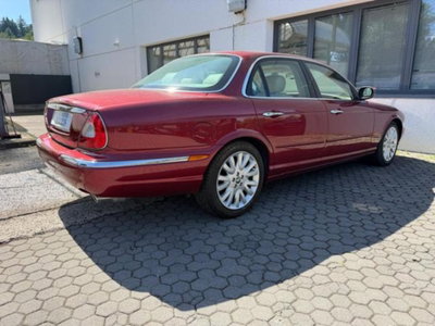 Jaguar XJ 4.2 V8 cat Executive (5)