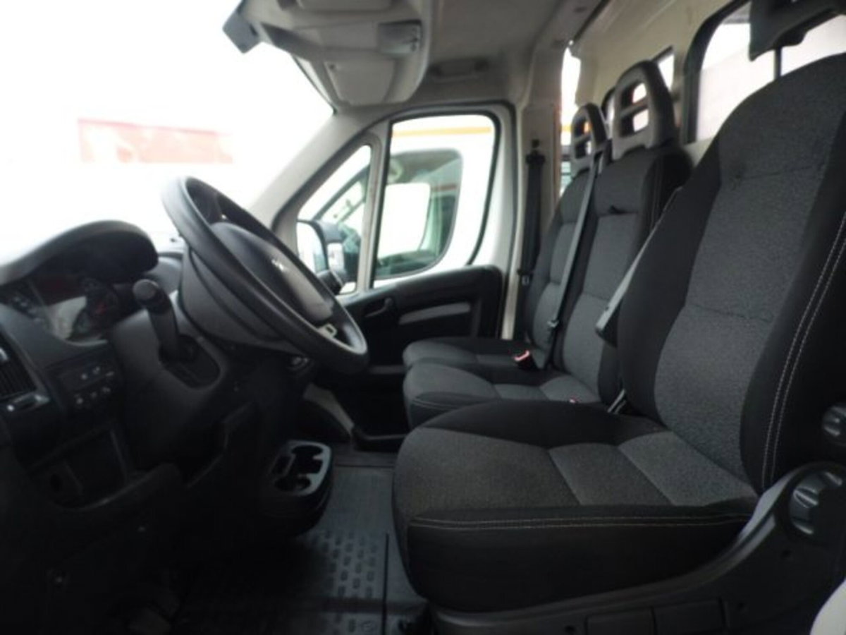 Peugeot Boxer Furgone 333 2.2 BlueHDi 165 S&S PM-TM Furgone (13)