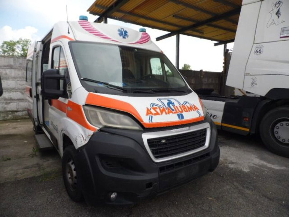 Peugeot Boxer Furgone 333 2.2 BlueHDi 165 S&S PM-TM Furgone (5)
