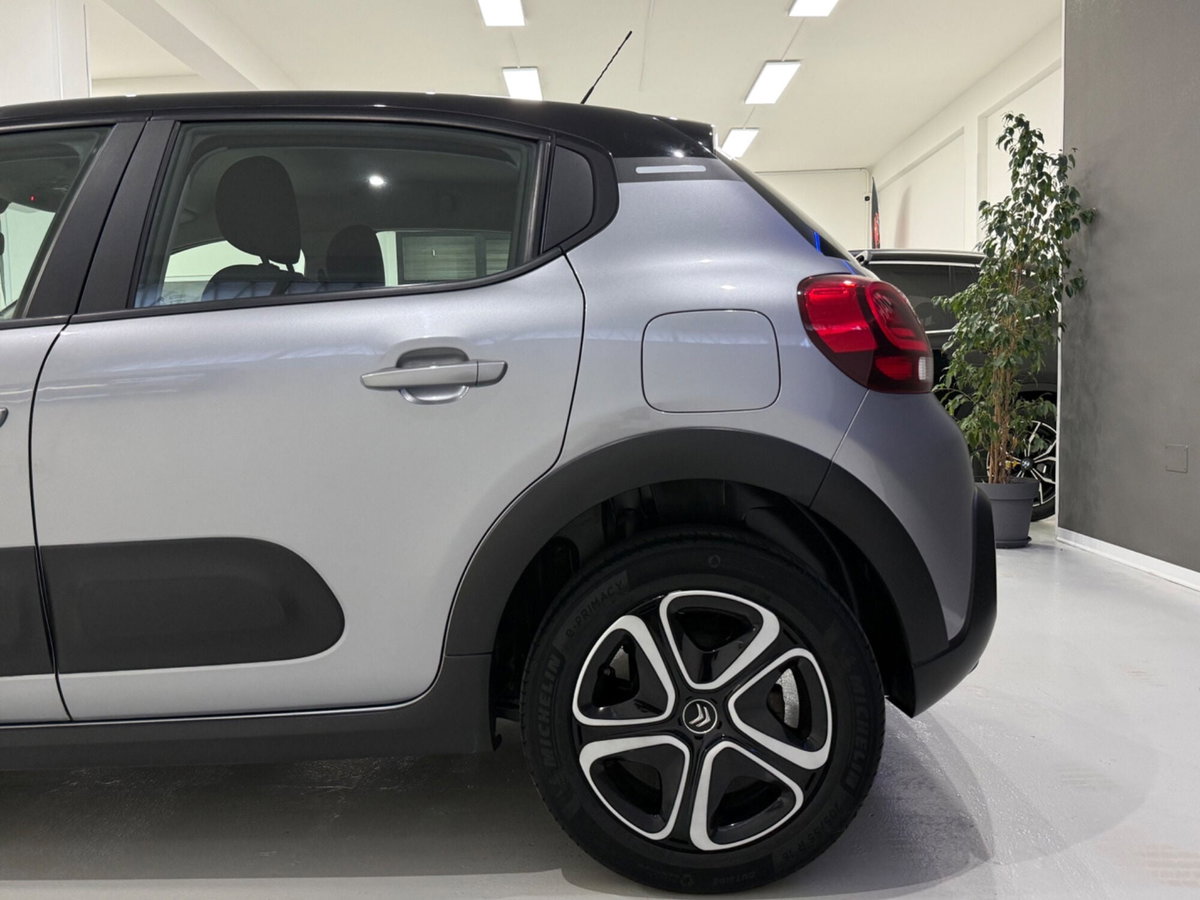 Citroen C3 BlueHDi 100 S&S Shine (9)