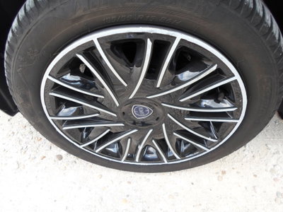 Lancia Ypsilon 1.2 69 CV 5 porte Platinum (20)