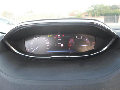 Peugeot 3008 BlueHDi 130 S&S EAT8 GT (20)