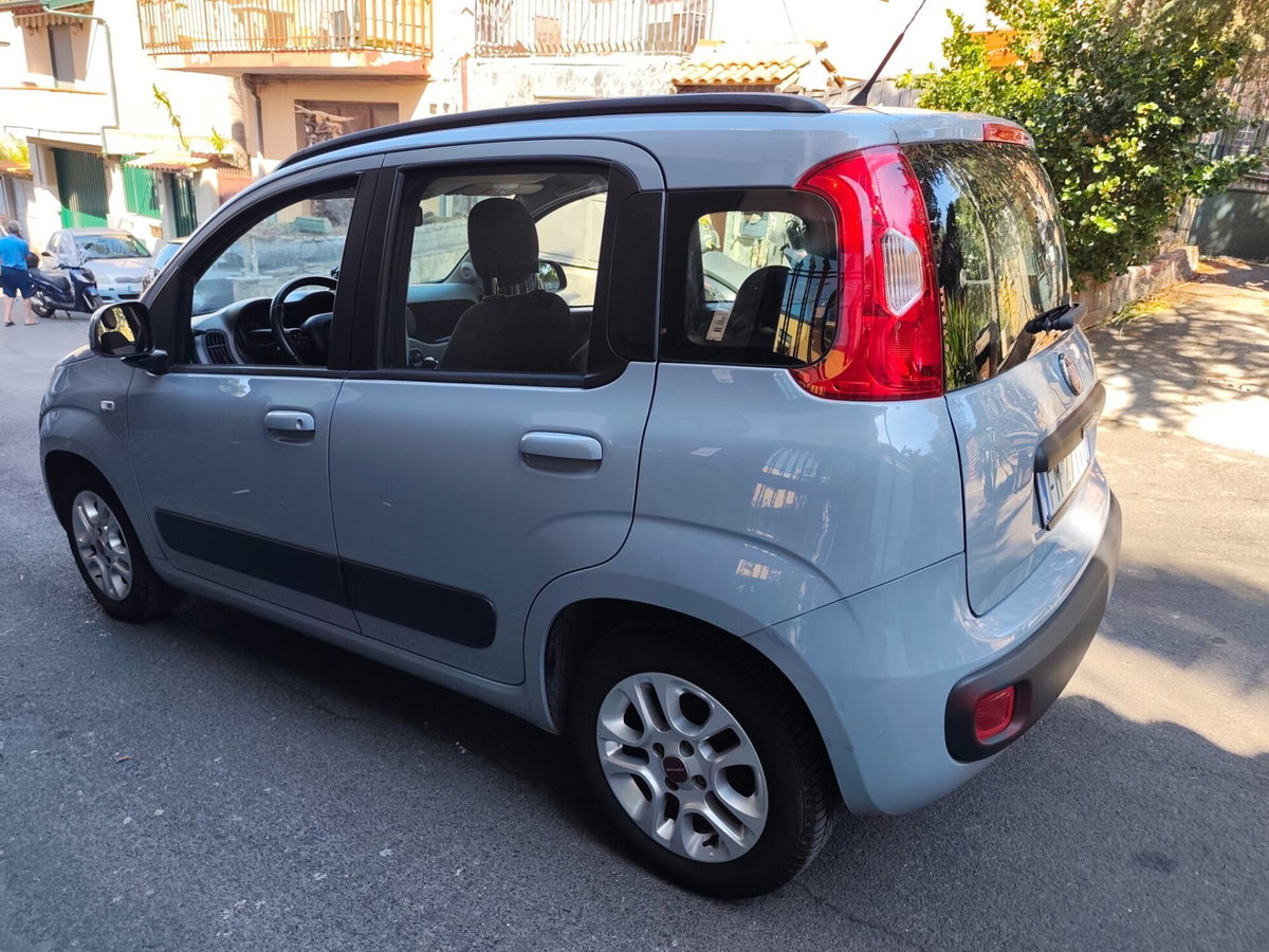 Fiat Panda 1.3 MJT 95 CV S&S Lounge (5)