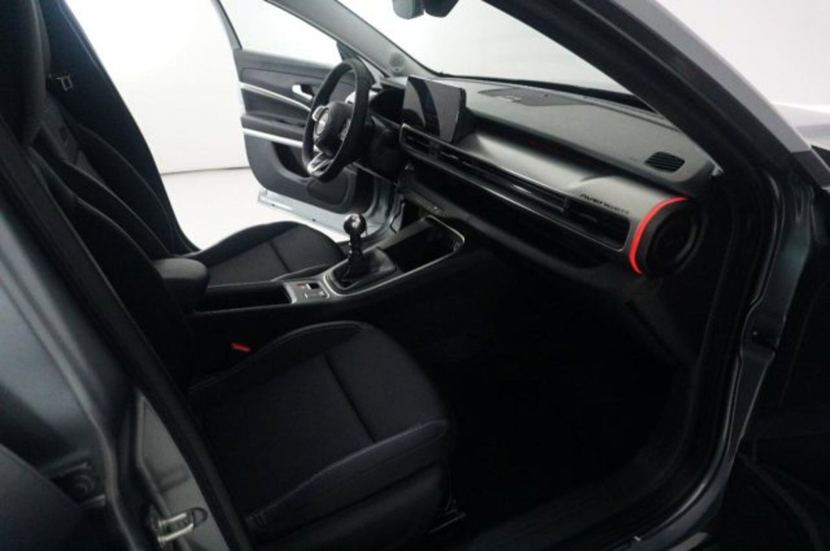 Jeep Avenger 1.2 turbo Summit fwd 100cv (10)