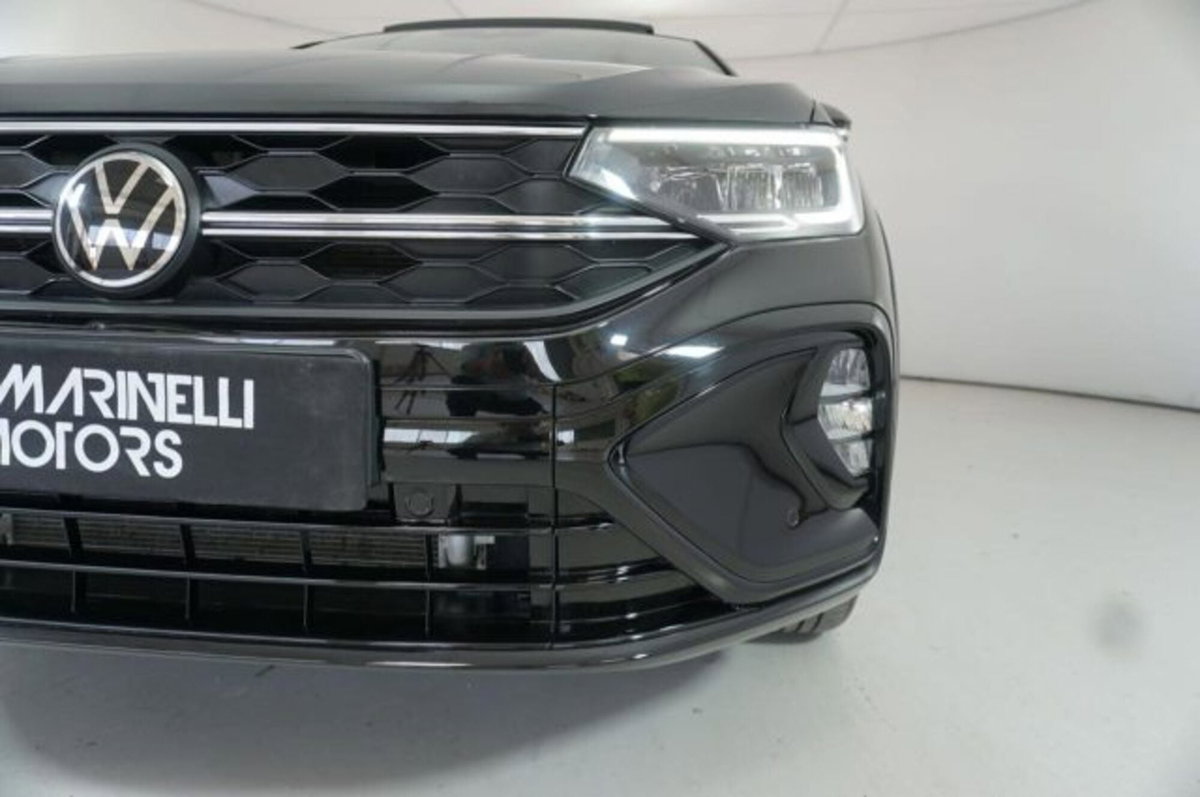 Volkswagen Taigo 1.0 tsi R-Line 115cv (17)