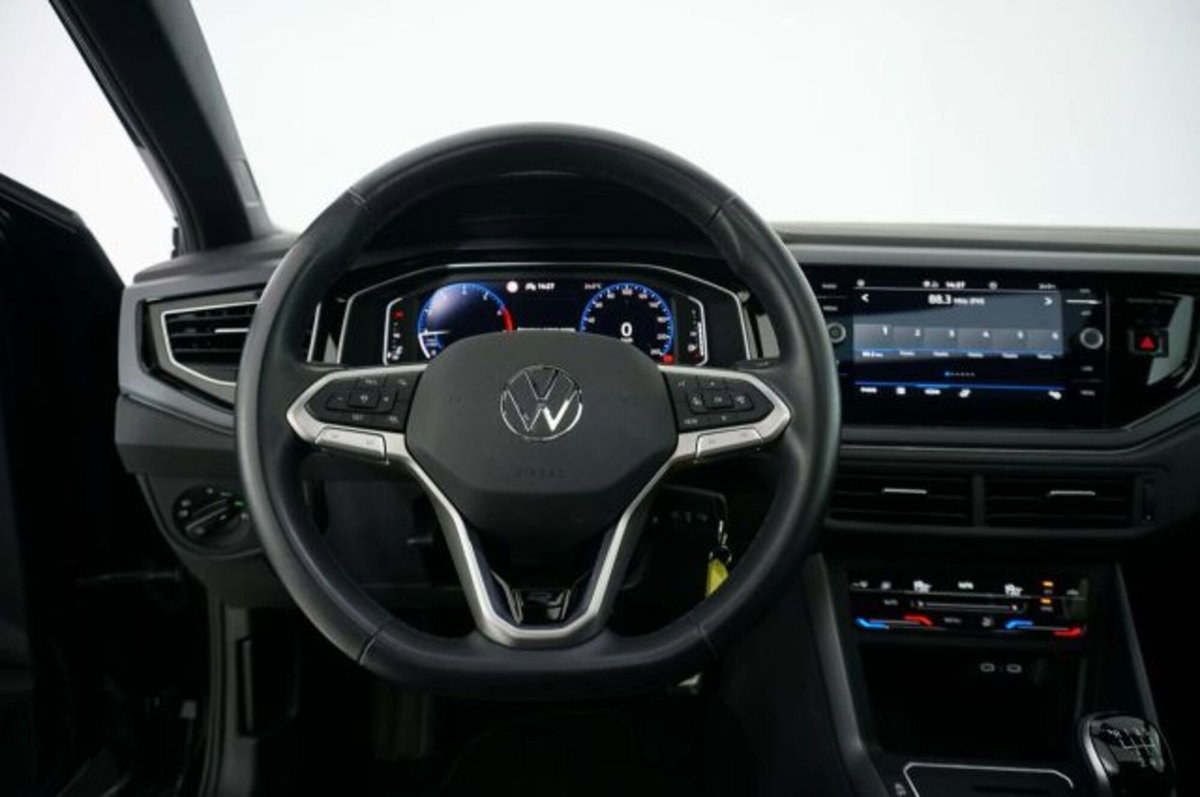 Volkswagen Taigo 1.0 tsi R-Line 115cv (8)