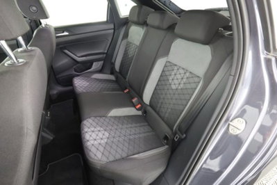 Volkswagen Taigo 1.0 tsi R-Line 115cv (3)
