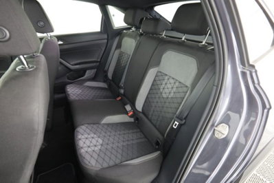 Volkswagen Taigo 1.0 tsi R-Line 115cv (3)