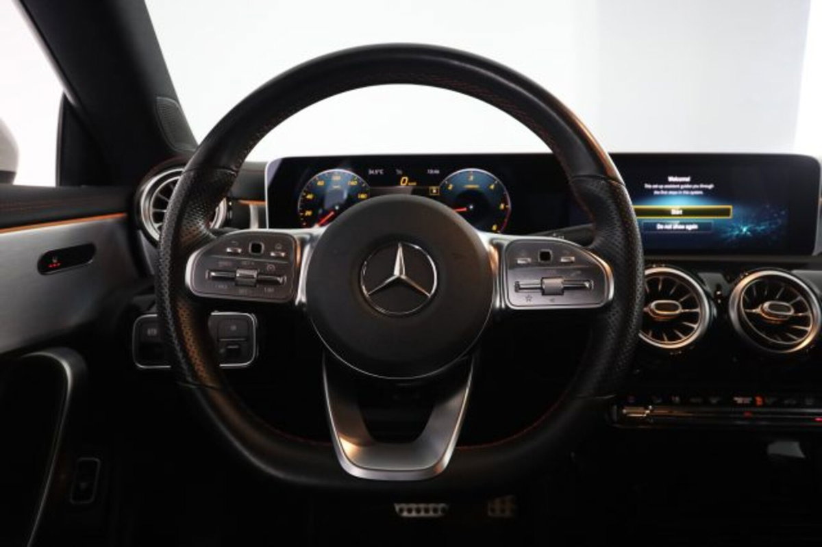 Mercedes-Benz CLA Shooting Brake 200 d Automatic Shooting Brake Premium (5)