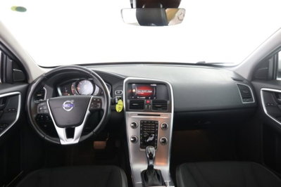 Volvo XC60 D4 Geartronic Business Plus (4)