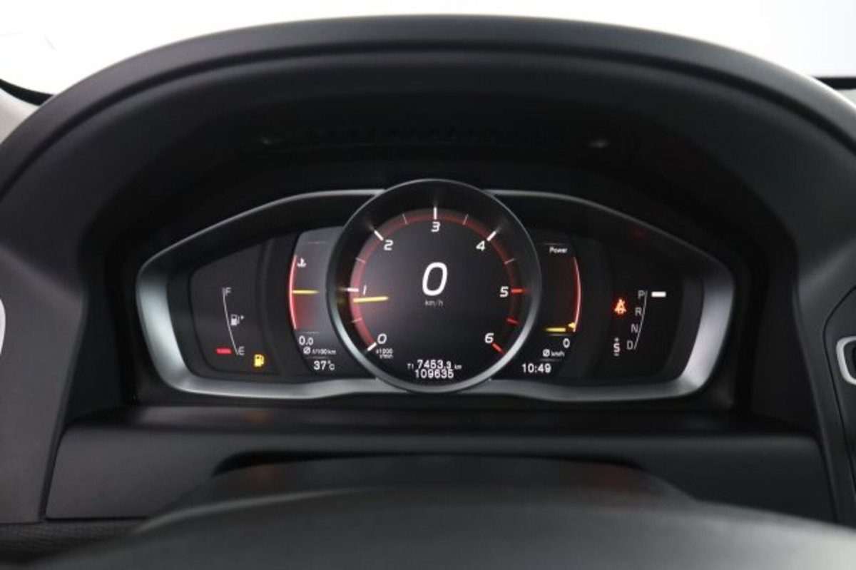 Volvo XC60 D4 Geartronic Business Plus (7)