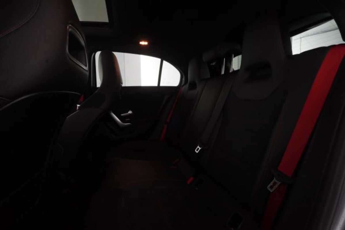 Mercedes-Benz Classe A 35 AMG 4Matic (11)