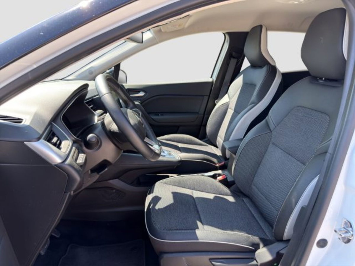 Renault Captur Plug-in Hybrid E-Tech 160 CV Intens (10)