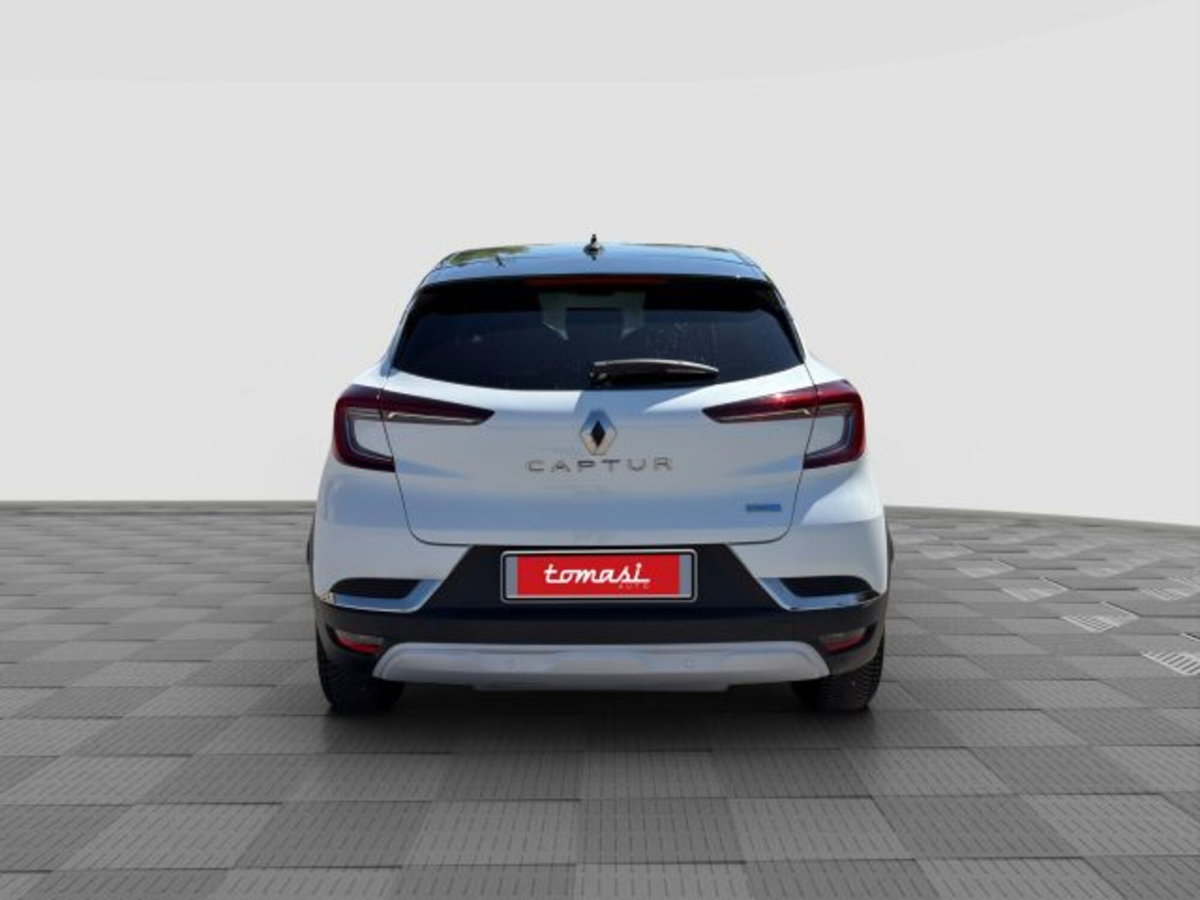 Renault Captur Plug-in Hybrid E-Tech 160 CV Intens (4)