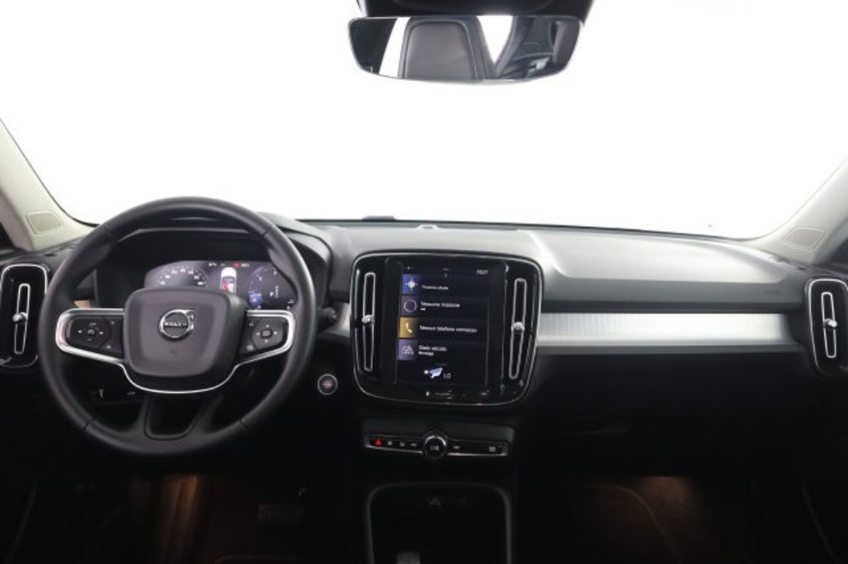 Volvo XC40 D4 AWD Geartronic Business (4)